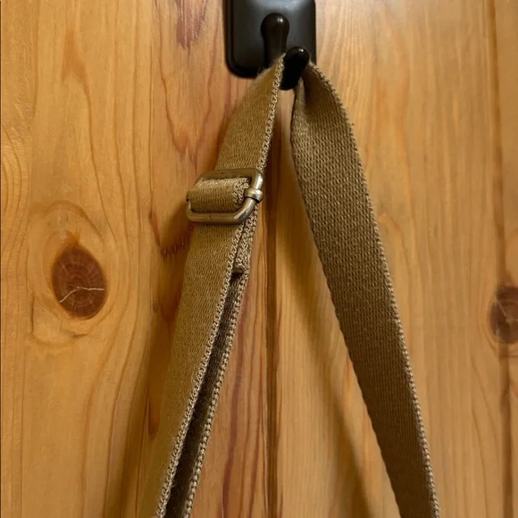 B. Makowsky  Red Leather Crossbody Bag - Picture 7 of 15